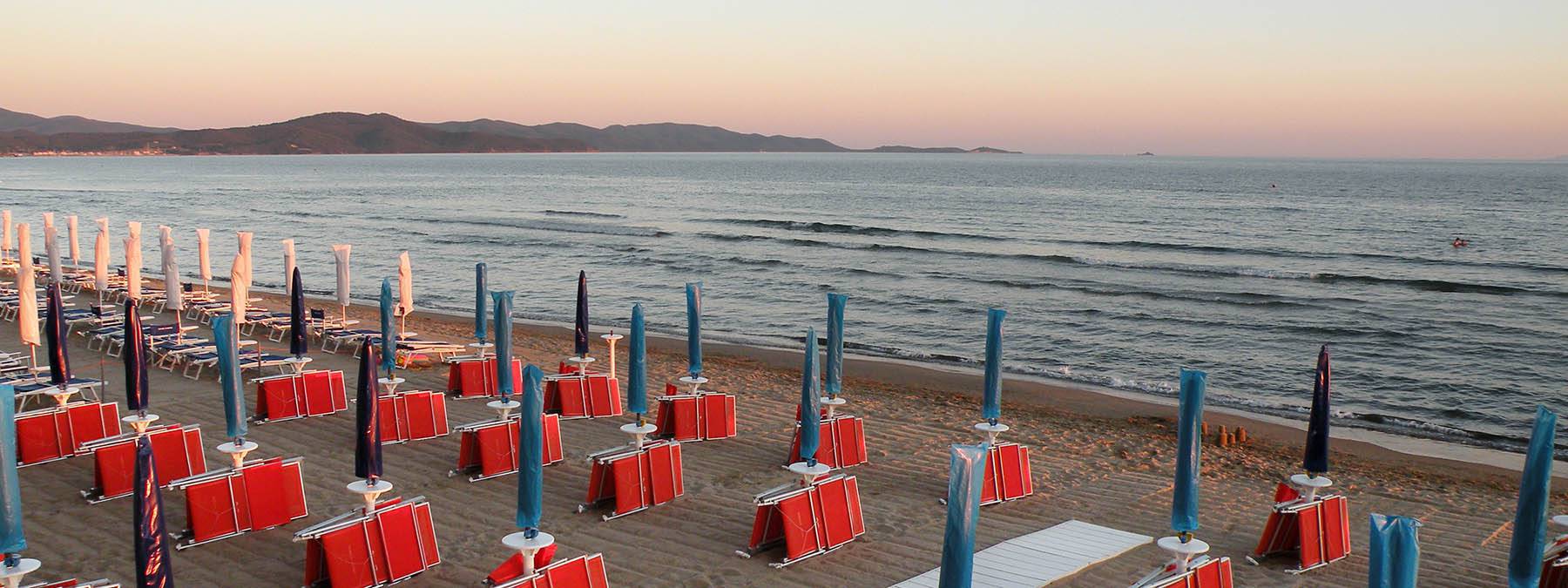 Familienurlaub in einem Hotel mit Restaurant und Strand in der Toskana